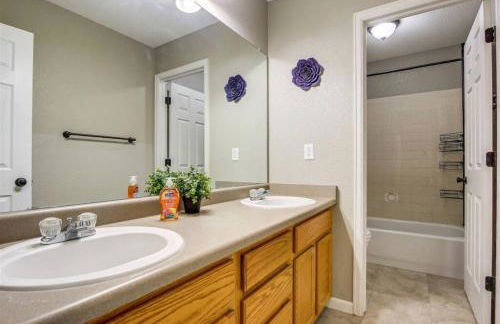 Near to DIA Airport retreat And 20 Min To Downtown Denver - Foto 8