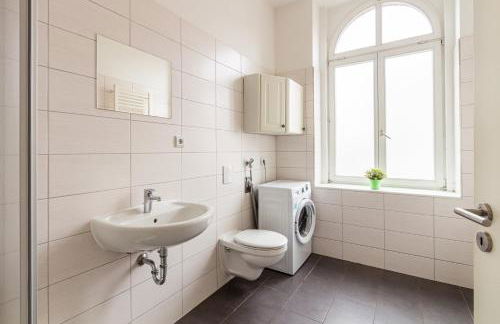 Enjoy your stay with DKN apartments - Mon-Sun - Late night check-in - Multilanguage - Near Railway station - Witamy serdecznie - Foto 6