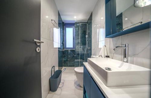 Naval villa-Panoramic villa with heated pool on the roof - Photo 35