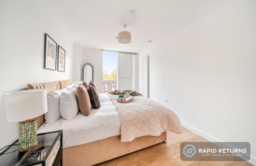 BRAND NEW! Modern & Spacious Serviced Apartments With FREE Parking & Gym by Rapid Returns - Professional Host - Foto 75