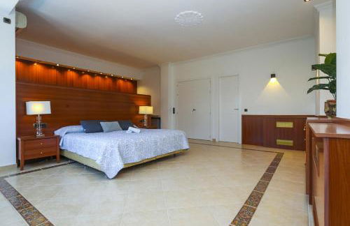 Ibiza Villa Planetcostadorada - Photo 13