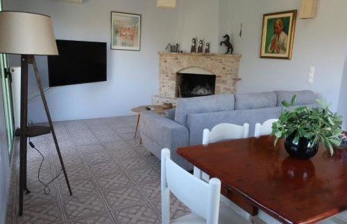 Eleni's House - Photo 14