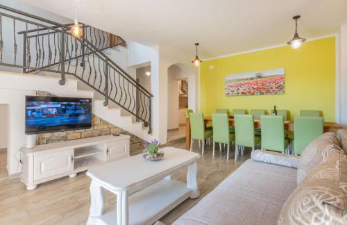 Villa Tupljak, luxury and comfort in a hidden summer hideout - Photo 25