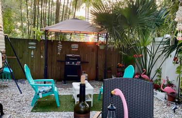 Garden Paradise RV Camper near Clearwater Beaches - Foto 27