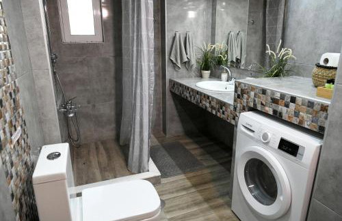 Corinthian Green Villa - Photo 30