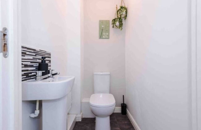 Lovely three bed home Manchester - Foto 22