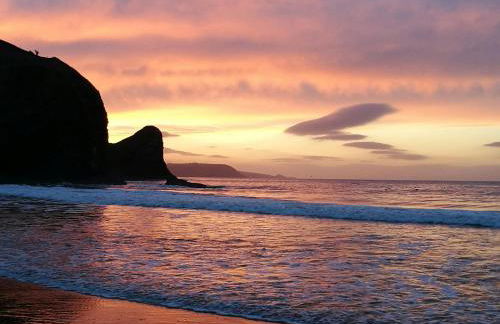 Castle Rock Llangrannog - Photo 23