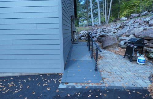 Modern Chalet with Hot Tub and Lake Access - Foto 23