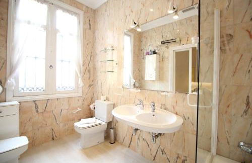 Apartamento centro Málaga y Playa de la Malagueta - Photo 14