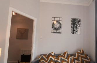 A stunning And Slick Escape - Photo 19