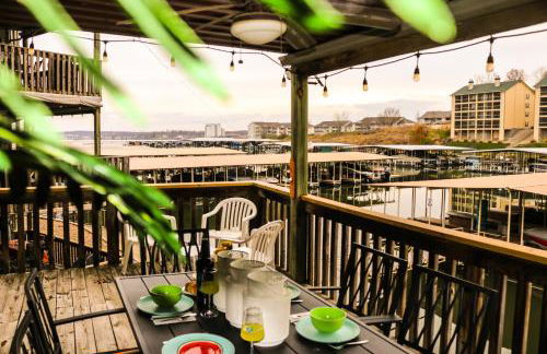 Daylight Cove Lakefront Condo, Pool, Hot Tub! - Foto 1