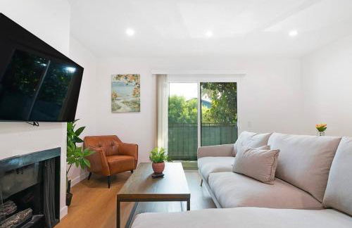 2BR Plus Bonus Room and Pool Access Near Universal Studios - Foto 1