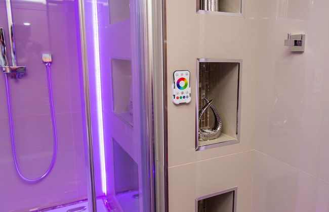 Aphrodite Suites Huddersfield - Foto 69