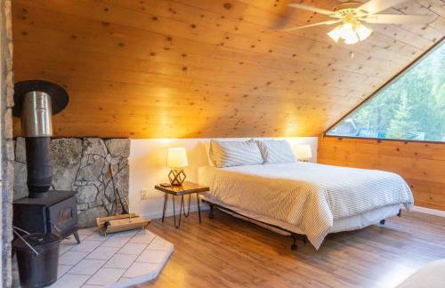 Hawks Nest- Perfect Getaway in Shaver Lake - Foto 1