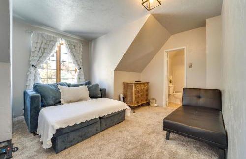 Dolorable Home with Yard - Walk to River! - Foto 21