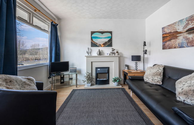 Highland Chalet Retreat With River Views - Foto 3