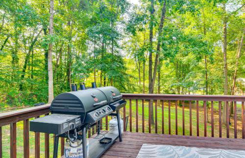 Private Yard and Deck High Point Home Base! - Foto 1