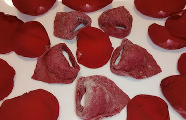 Taller de pasta colorida en Bolonia con comida - Foto 13