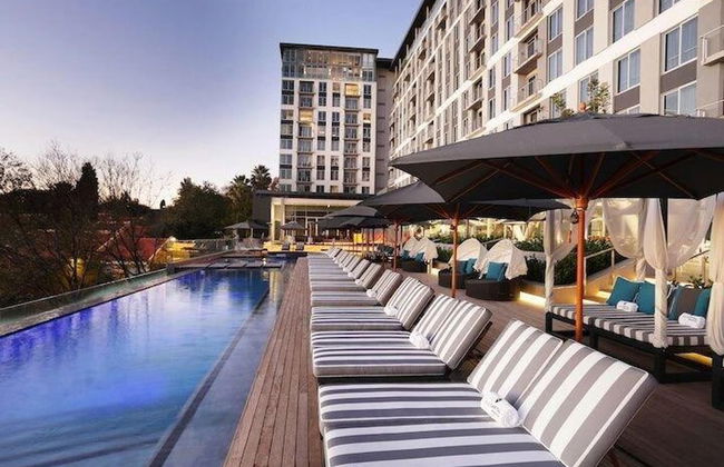 Luxury Loft in Sandton City - Photo 8