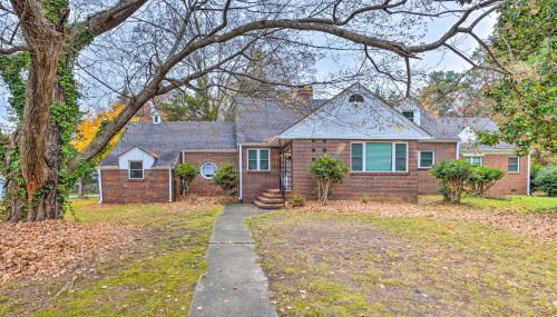 Chic Petersburg Home with Game Room - Dogs OK! - Foto 3