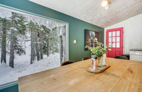 Solitude Mountain Cabin Creek-Side View and Hot Tub - Foto 4