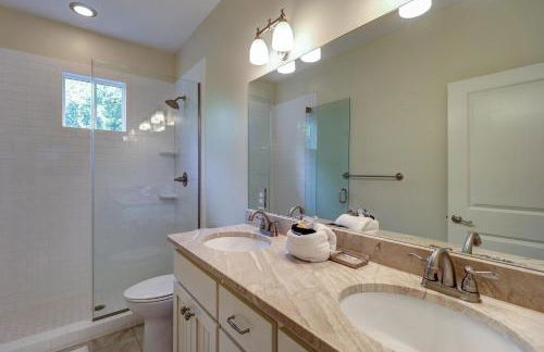 Cute Little Cottage! Perfect Getaway! 2 Pools! Sleeps 4! - Foto 7