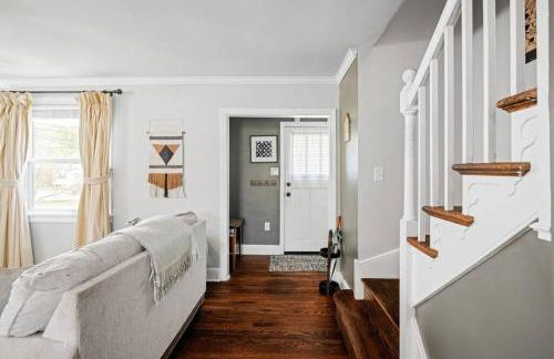 Private House + Yard Central Location to all RVA - Foto 48