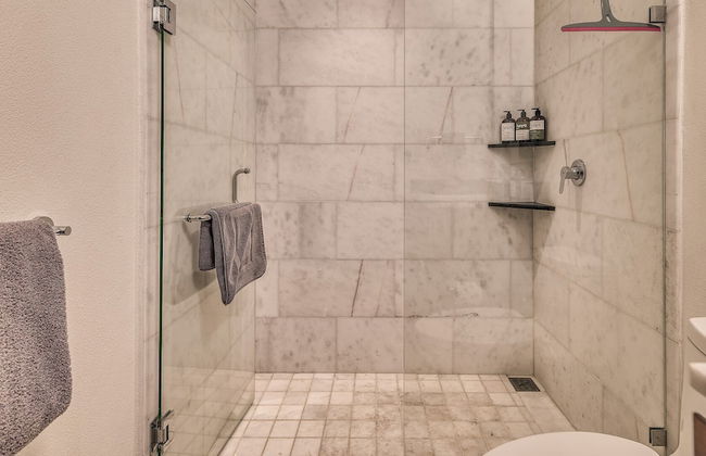 VGolf with Pool & Gym by Naya Homes - Foto 60