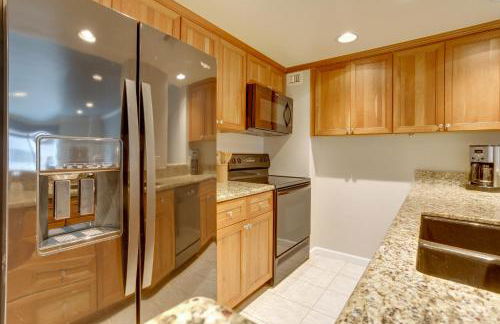Upscale Denver Condo with Communal Deck and Gym! - Foto 3