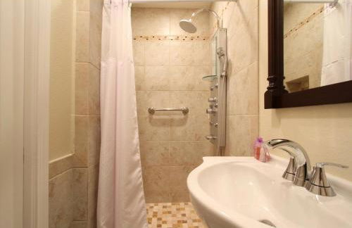 Sonoma Getaway for Two - Great Location - Foto 7