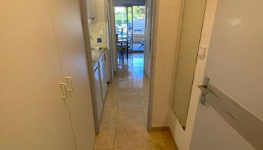 Joli studio climatisé au Port de Hyères - Proche Plages et Commerces - Linge de maison fourni - Foto 4