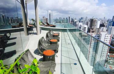 Flat Luxo em Boa Viagem perto de Restaurantes e do Aeroporto - Foto 17