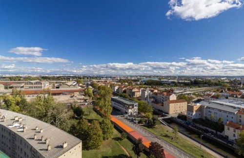 Renovated 2-Bed Apartment 2 min from Lyon - Foto 14