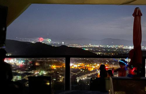 Private, Views, Free Wine Tickets, and Ask about 100 Dollar Taco Caterer For 10 - Foto 56