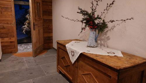 LA POESIA DOLOMITI APARTMENTS - Photo 3