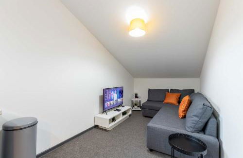The Eldern - Spacious, Netflix, free Parking, close to A1 - Photo 5