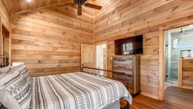 Jerne Ridge 7 Bedroom Cabin by RedAwning - Foto 3, Habitación