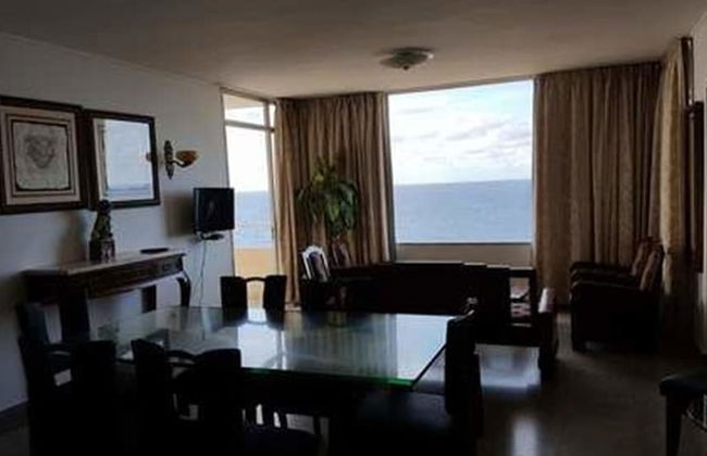 Aparthotel in Havana with terrace - Photo 1