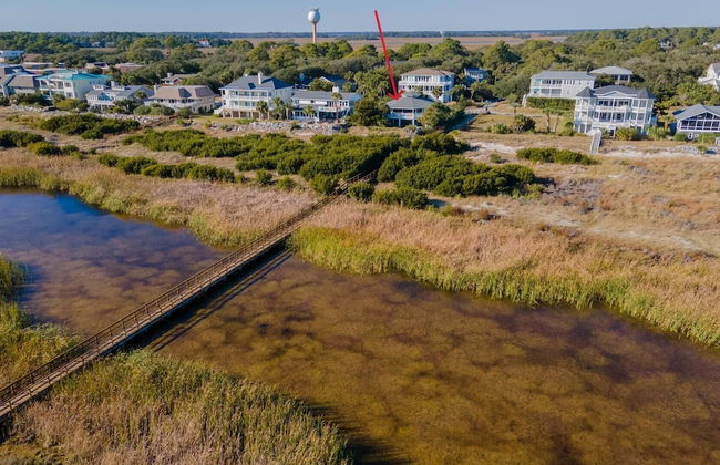 Sprawling Ocean View Home With Massive Deck - Photo 27