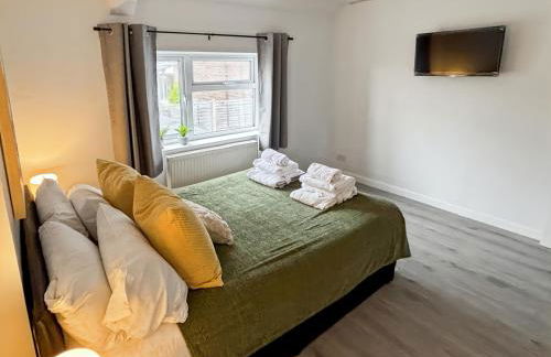 Cozy Hideaway With Hot Tub & Sauna Sleeps 7 - Foto 20