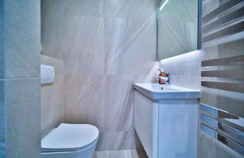 Port of Nice - Scooters Included - Photo 15