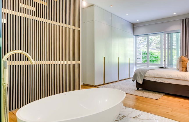 Ultimate Escape in Vibrant De Waterkant at Ishani - Foto 18