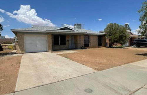 3BD, Pet Friendly House with Huge Backyard - Foto 9