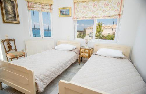 Waterfront 5BR Villa near Porto Heli by JJ Hospitality - Foto 31