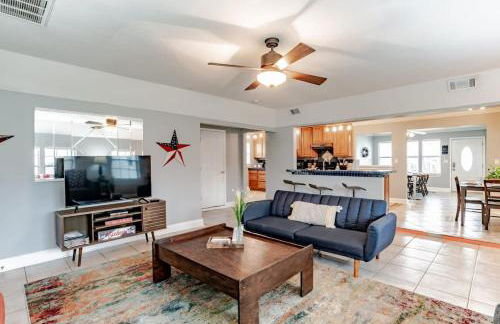 Sunny Side at Dog River-Dock, Lake, Fenced Yard - Foto 36