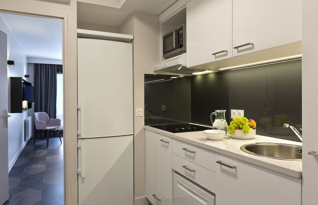 Citadines Trocadéro Paris - Photo 13