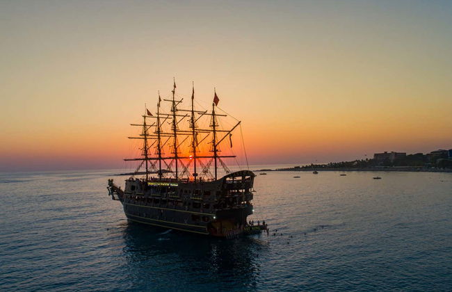 Alanya Sunset Cruise - Photo 2