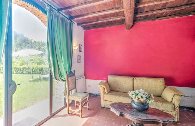 Appealing Home With Pool - Foto 16