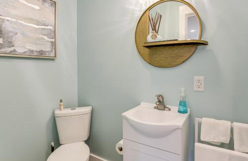 Walk to Downtown and Seneca Lake Updated Retreat! - Foto 10