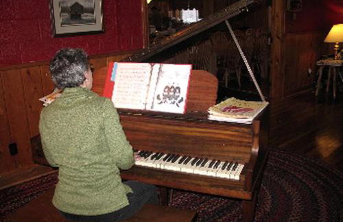 Rustic Lodge Rental on a Farm in Fayette County, West Virginia - Foto 8